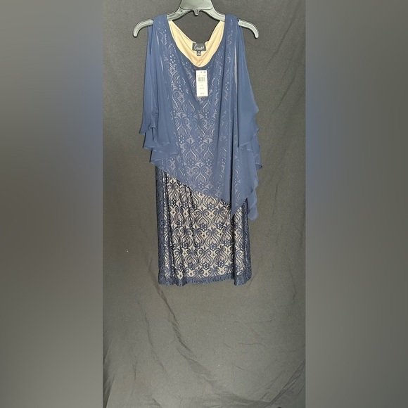 Connected Women's Lace Cold-Shoulder Cape Dress - Picture 2 of 7